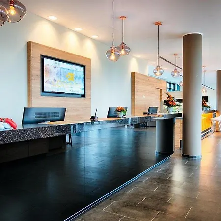 Hotel Loginn 3*